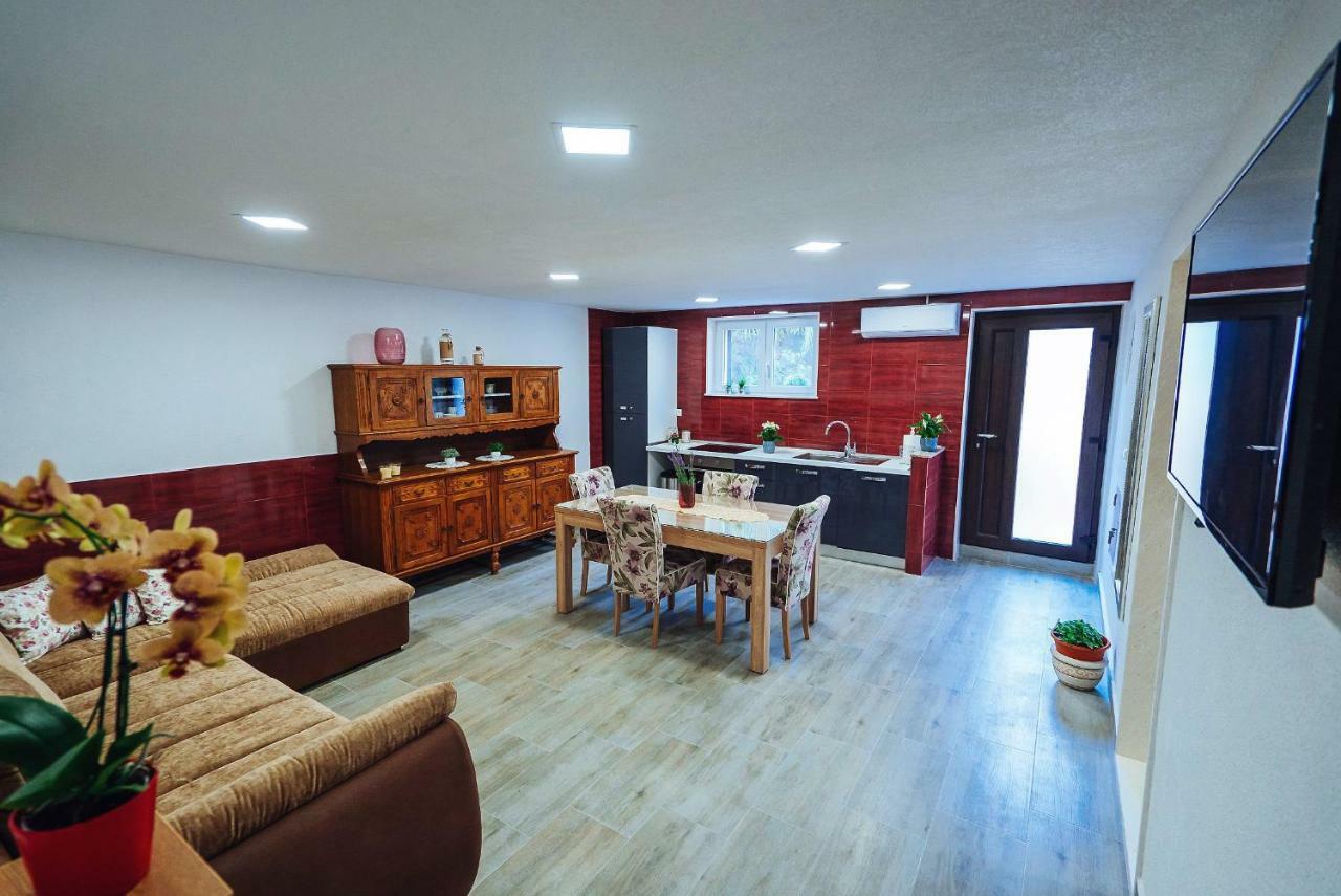 Apartman Kristina Apartment Split Exterior foto