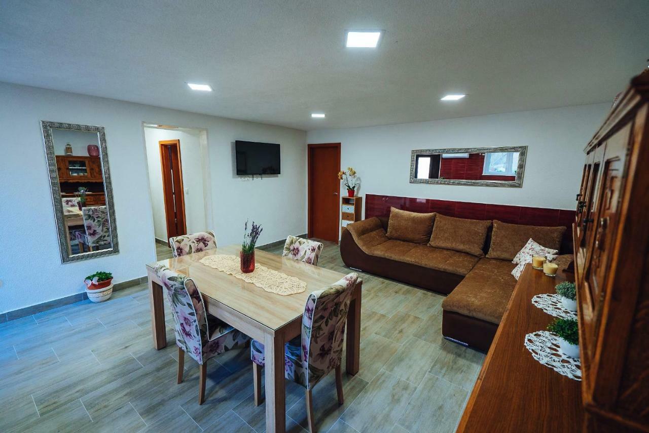 Apartman Kristina Apartment Split Exterior foto